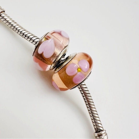 Pandora Pink Water Lily Murano 925 Rare! RETIRED!
Sterling Silver - Picture 4 of 9